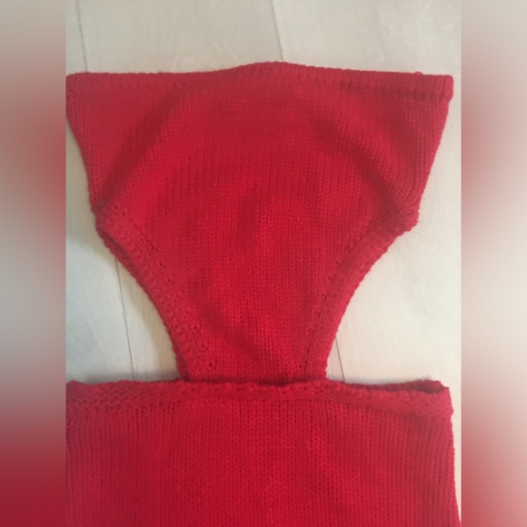 Lioness Red Cut-out Dress. NWOT. Medium - Picture 8 of 9